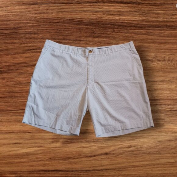 Vineyard Vines OTG Shorts Mens 46B Beige On the Go Performance Golf Casual - Picture 1 of 9